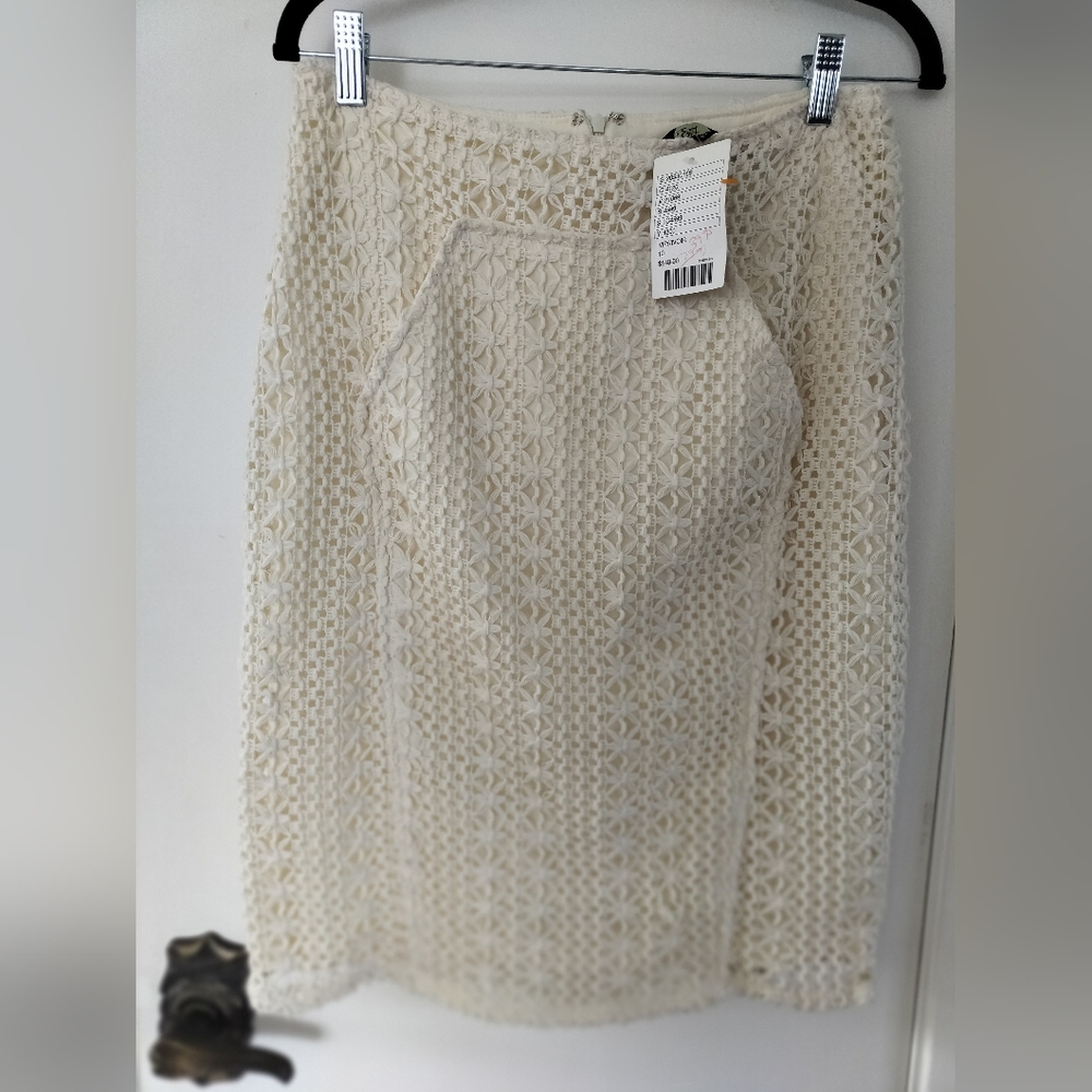 Eva Franco Anthropologie NWT Ivory Lace Skirt Size 10 Back Zip